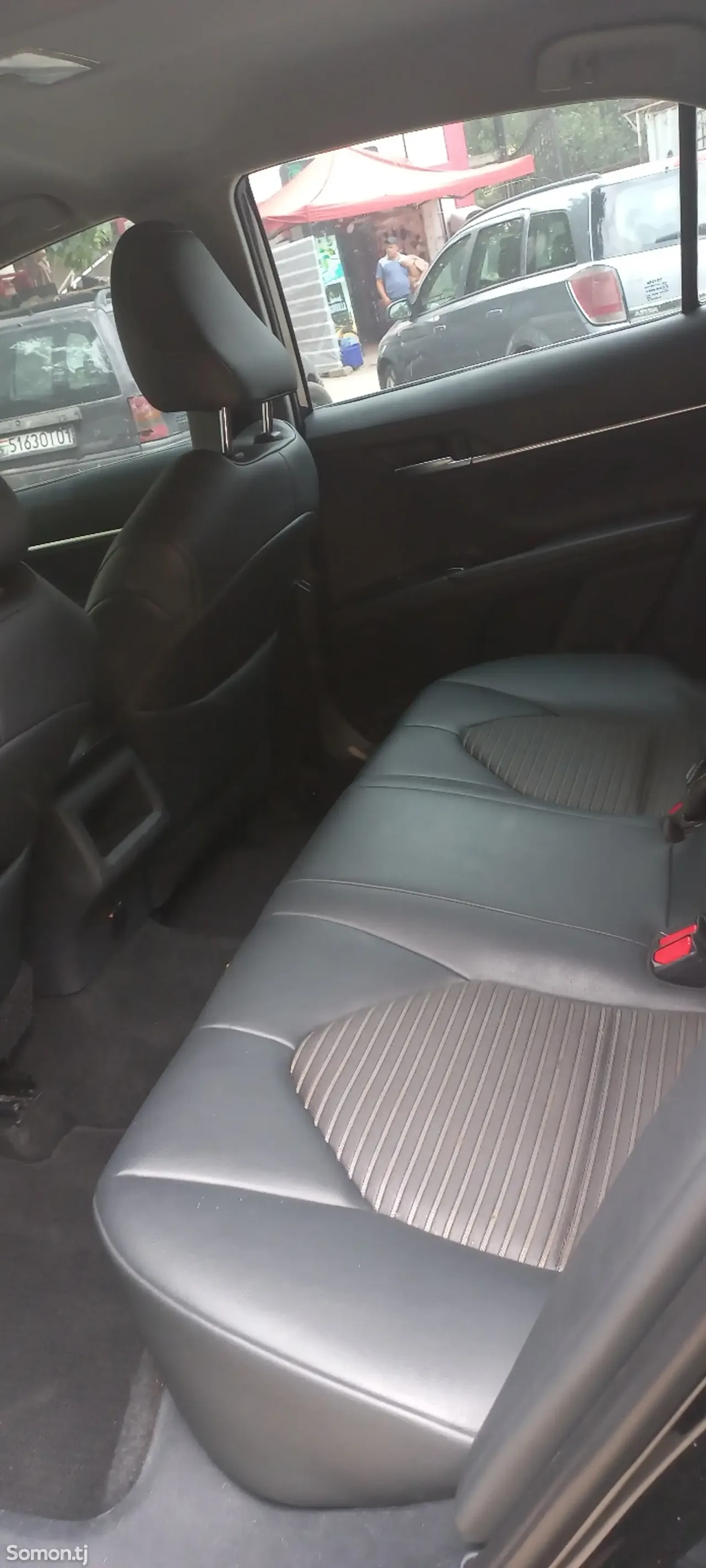 Toyota Camry 2018 · 2.5 AT