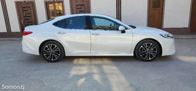 Toyota Camry 2026 · 2.5 AT