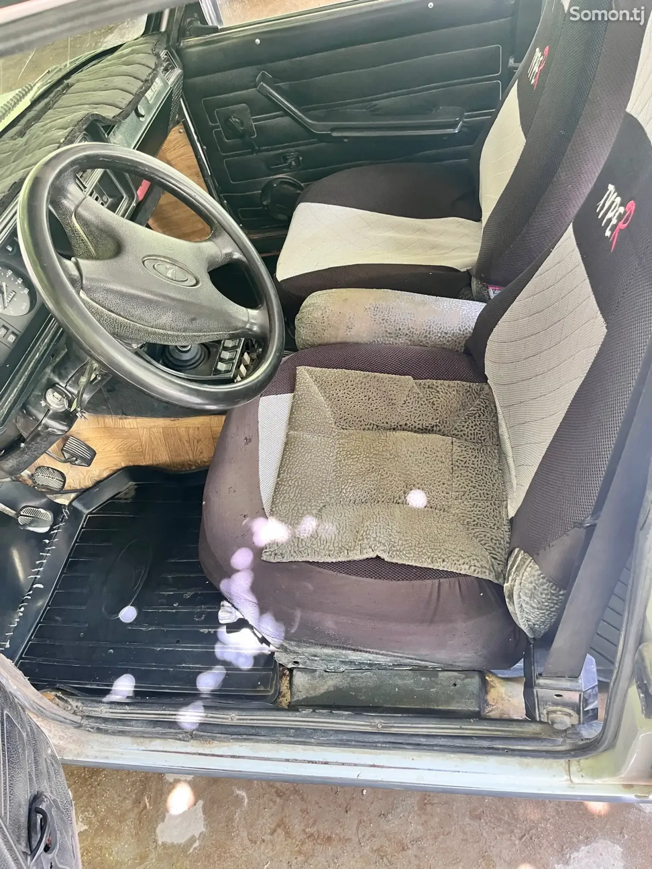 Lada (ВАЗ) 2107 2004 · 1.6 MT