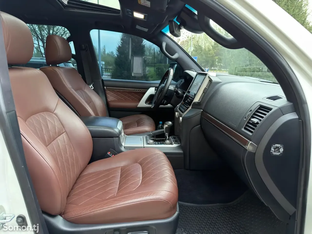 Toyota Land Cruiser 2018 · 4.5 AT