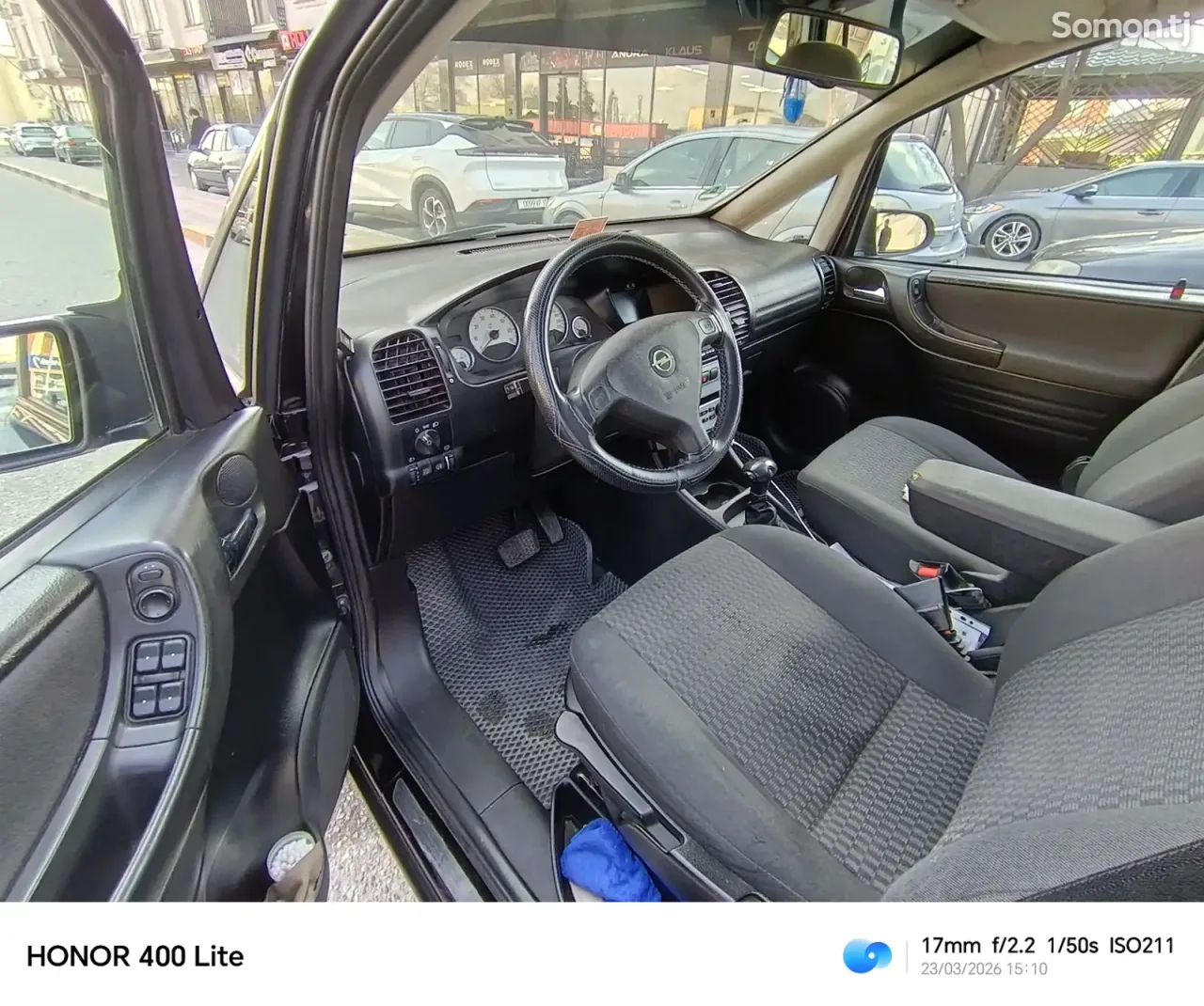 Opel Zafira 2004 · 2.2 AT