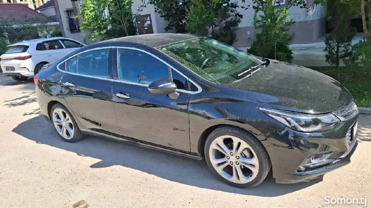 Chevrolet Cruze 2017 · 1.4 AT