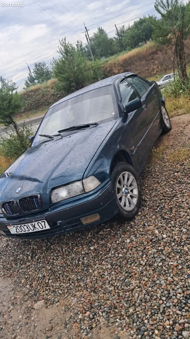 BMW 3 series 1996 · MT