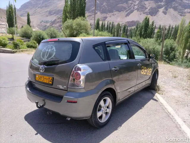 Toyota Corolla Verso 2005 · 1.8 MT