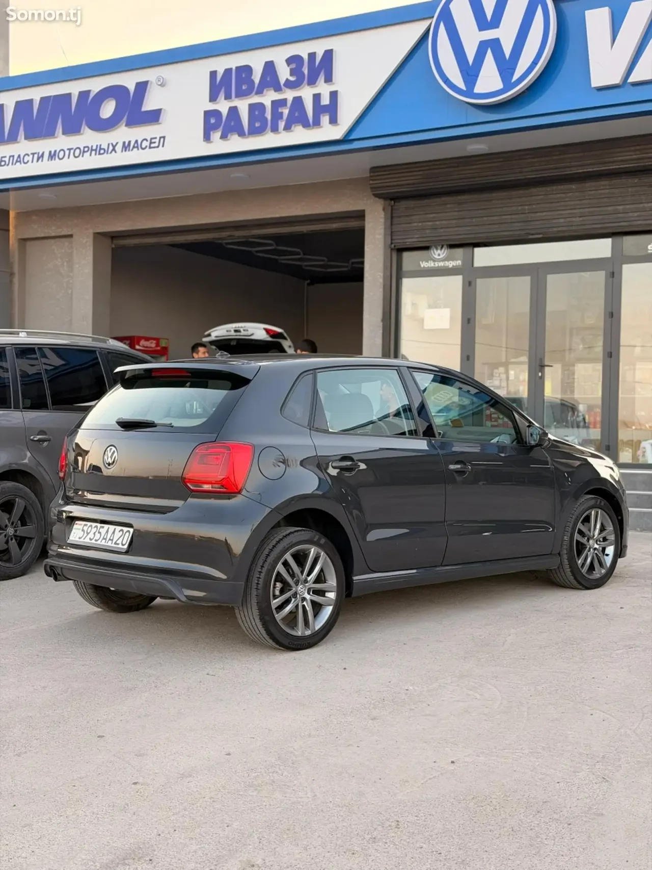 Volkswagen Polo 2015 · 1.4 AT