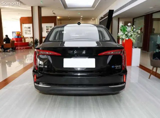 Hongqi E-QM5 2024 · AT