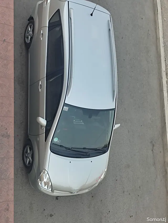 Toyota Corolla Verso 2006 · 1.8 MT