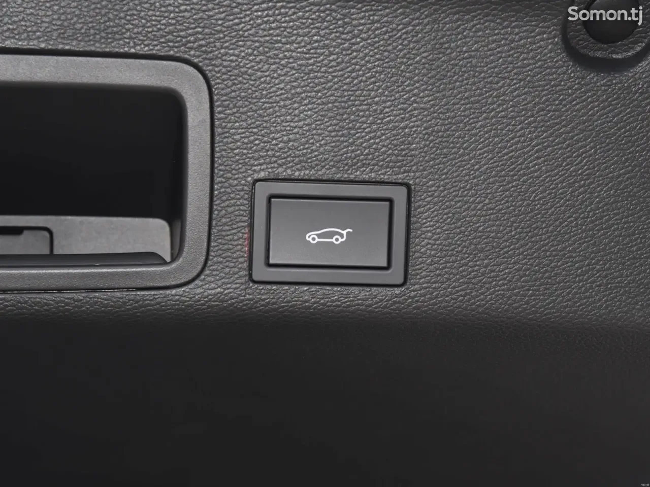 Xpeng P7 2026 · AT