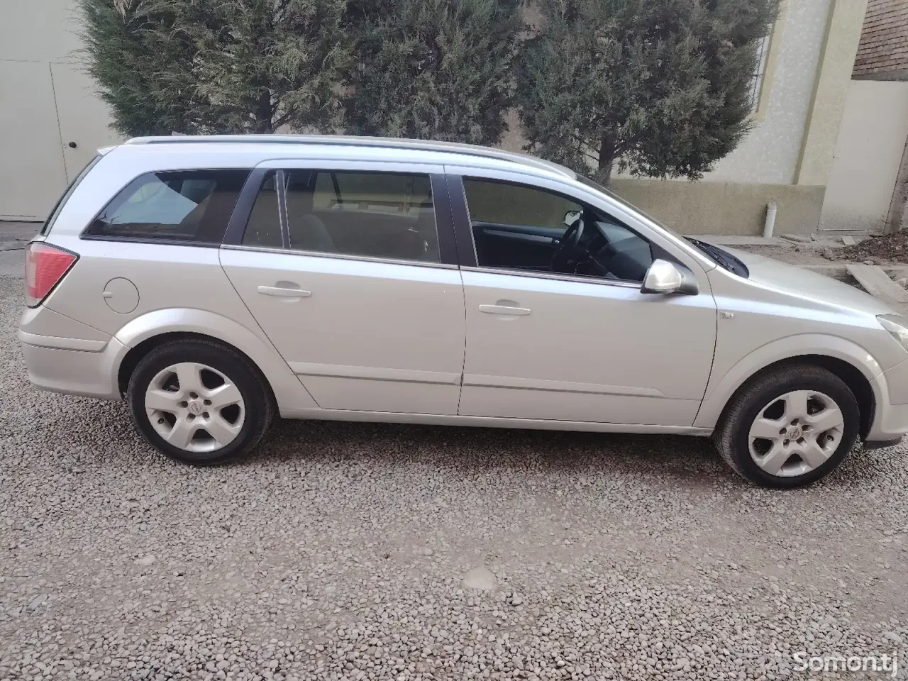 Opel Astra H 2008 · 1.8 MT