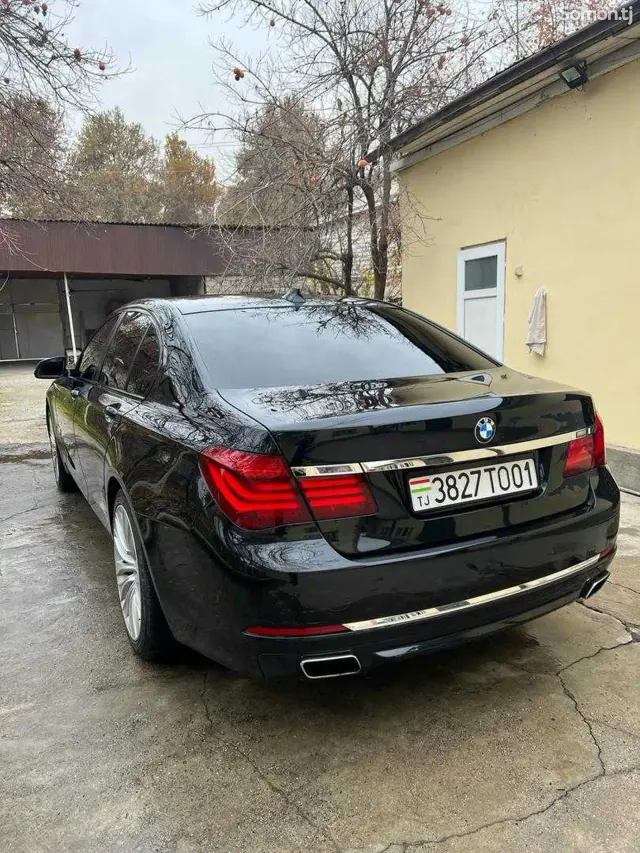 BMW 7 series 2012 · 3.0 AT