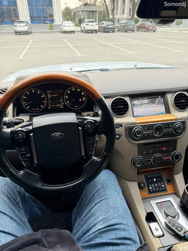 Land Rover Discovery 2015 · 3.0 AT