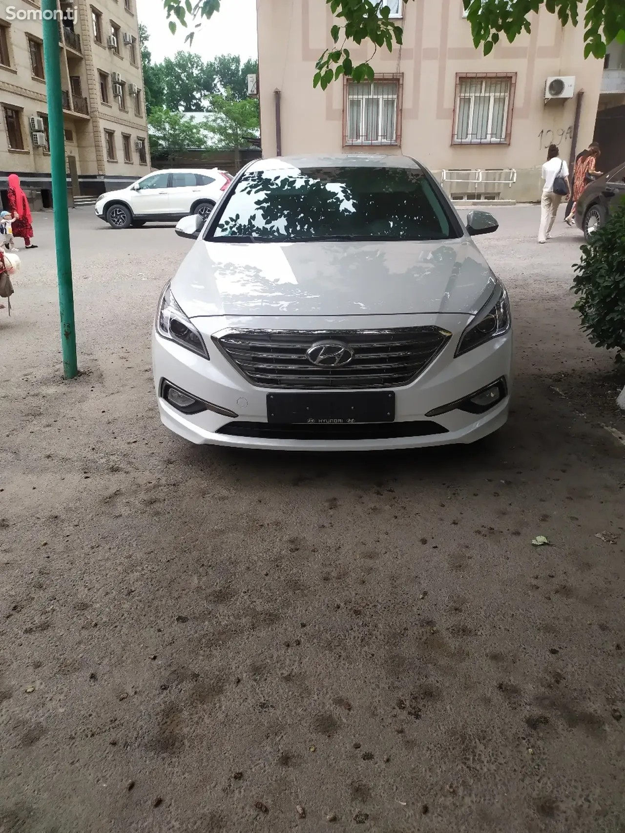 Hyundai Sonata 2015 · 2.0 AT