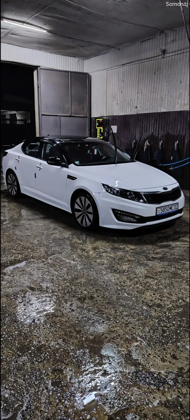 Kia K5 2011 · 2.0 AT