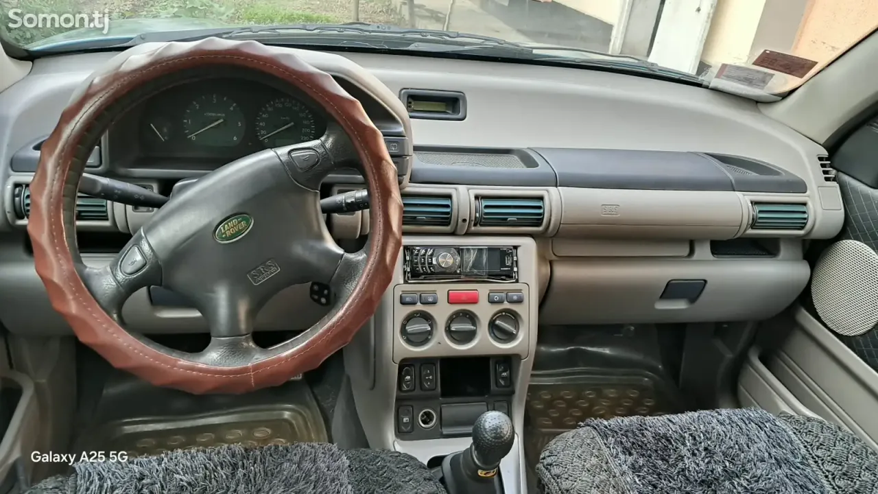 Land Rover Freelander 1998 · 2.0 MT