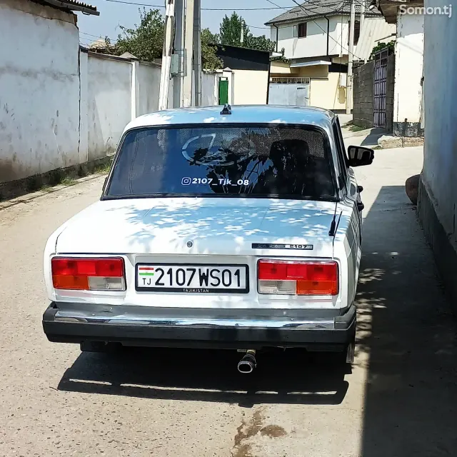 Lada (ВАЗ) 2107 2007 · 1.6 MT