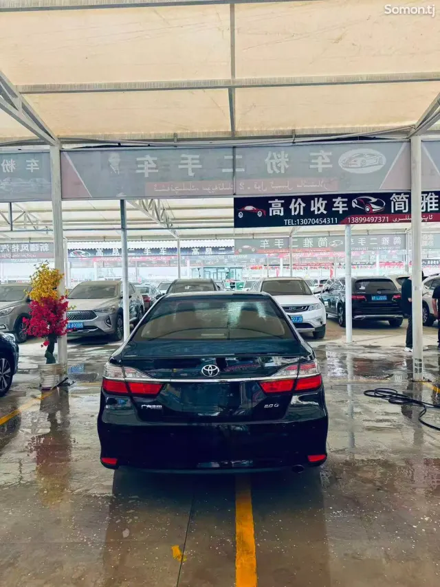 Toyota Camry 2016 · 2.0 AT