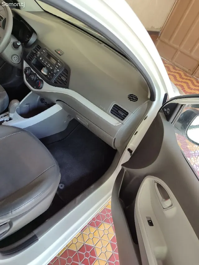 Kia Morning 2014 · 1.2 AT
