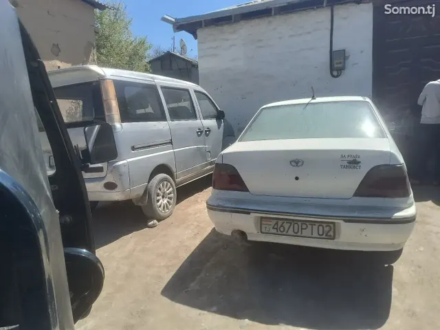 Daewoo Nexia 2004 · MT