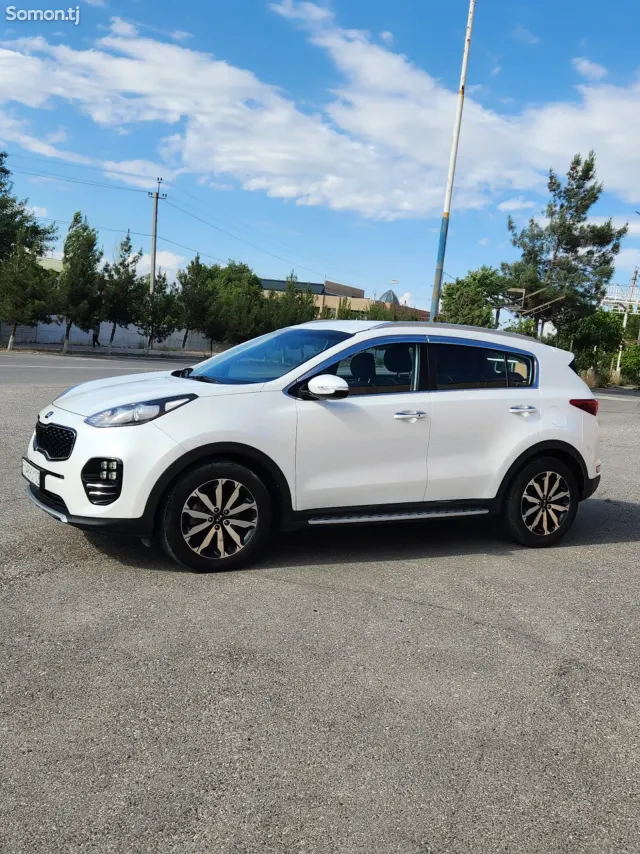 Kia Sportage 2015 · 1.7 AT