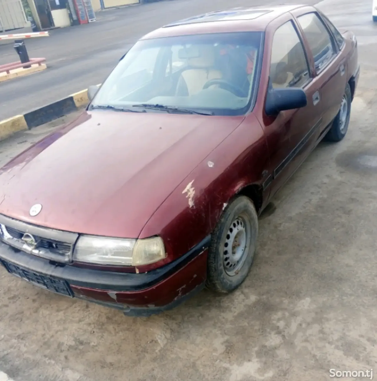 Opel Vectra A 1992 · 1.8 MT