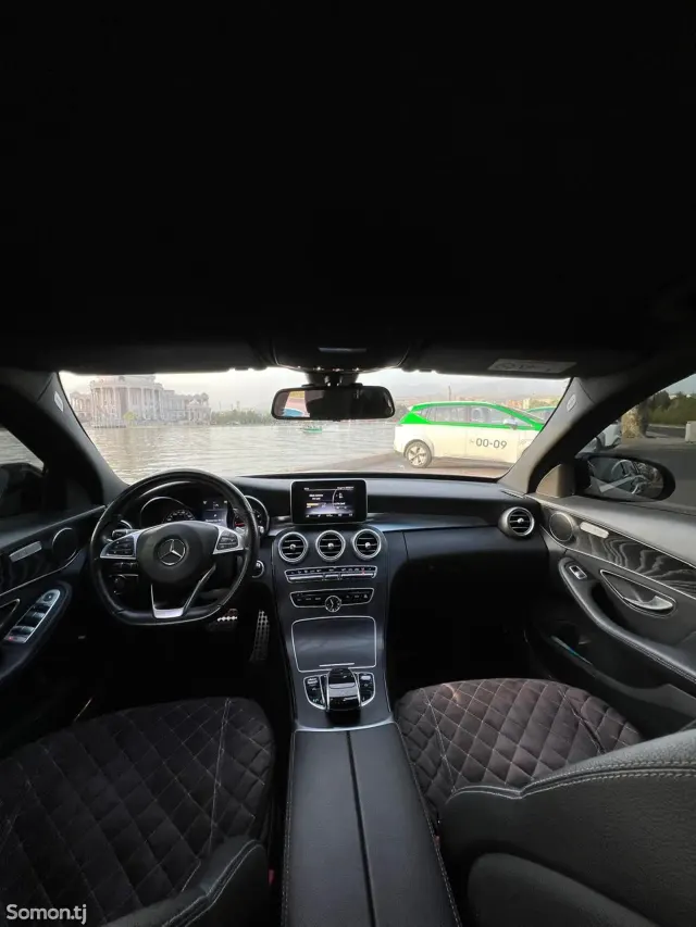 Mercedes-Benz C class 2018 · 2.0 AT