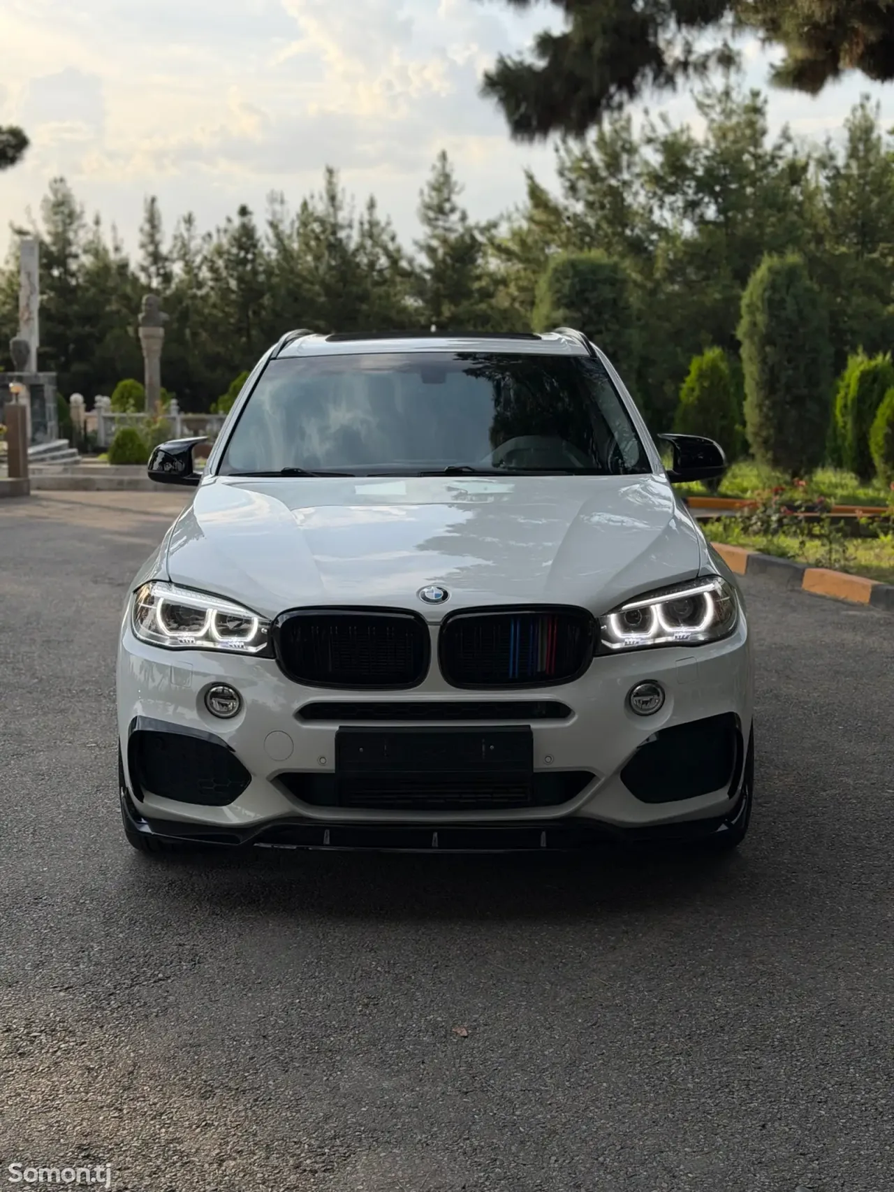 BMW X5 2016 · 3.0 AT