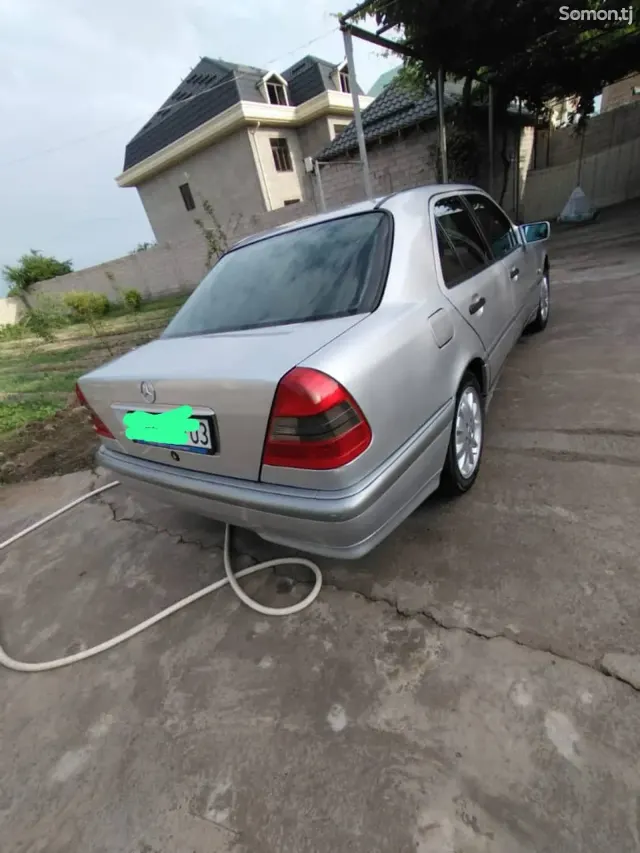Mercedes-Benz C class 1996 · 2.0 MT