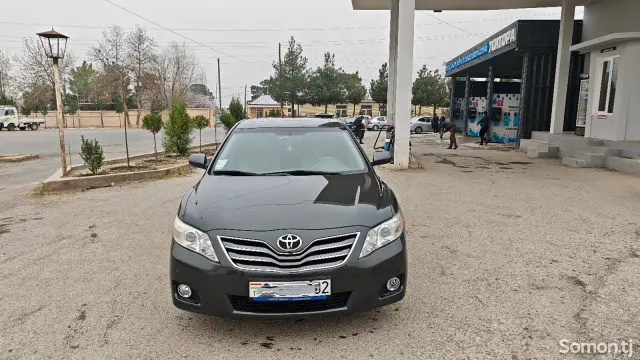 Toyota Camry 2010 · 2.5 AT