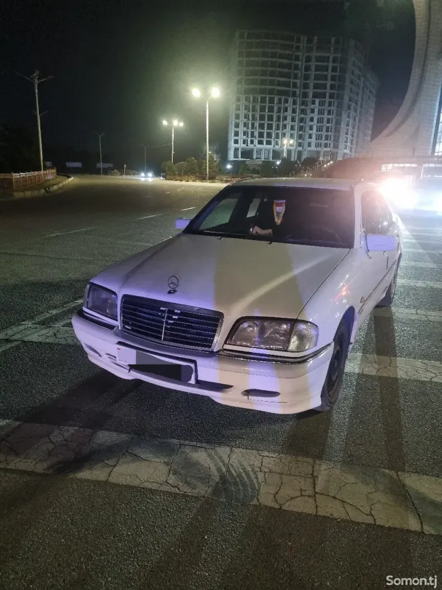 Mercedes-Benz C class 1995 · 1.8 MT