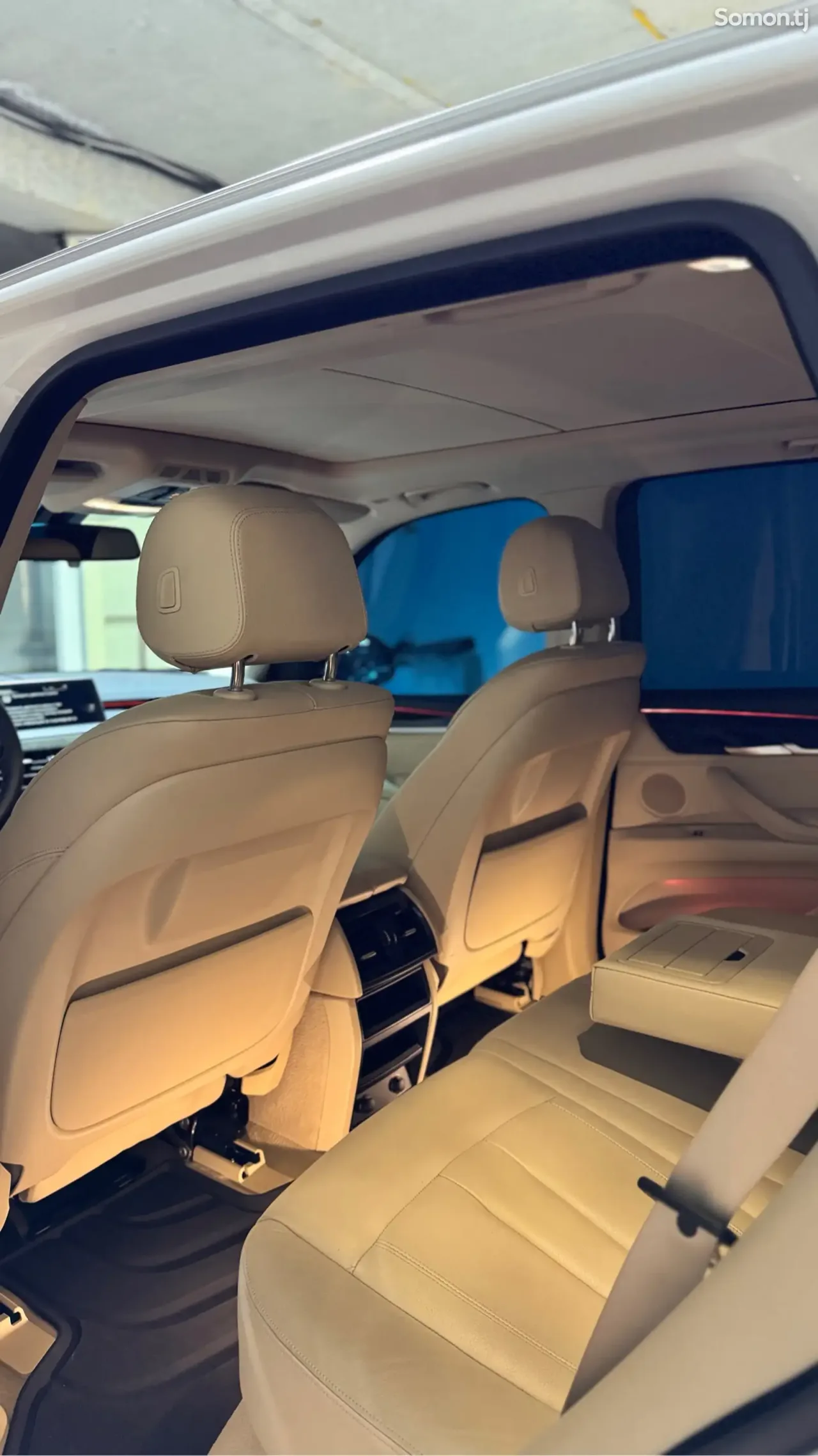 BMW X5 2014 · 3.5 AT
