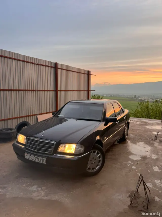 Mercedes-Benz C class 1998 · 2.8 AT