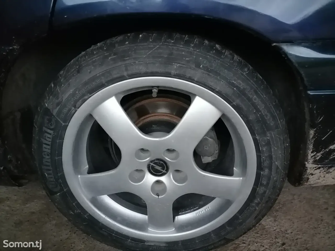 Opel Omega 2002 · 2.0 MT