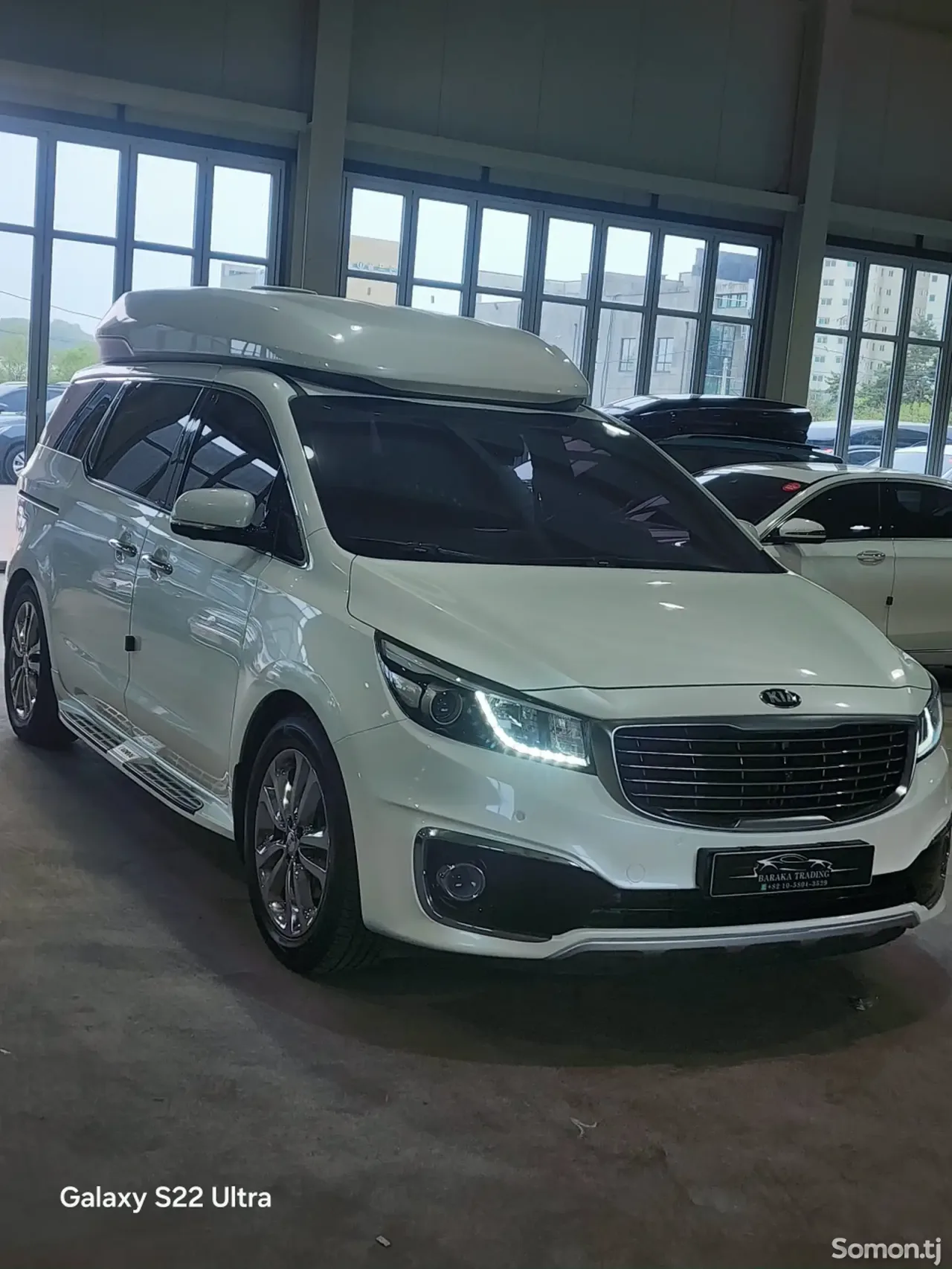 Kia Carnival 2017 · 2.2 AT