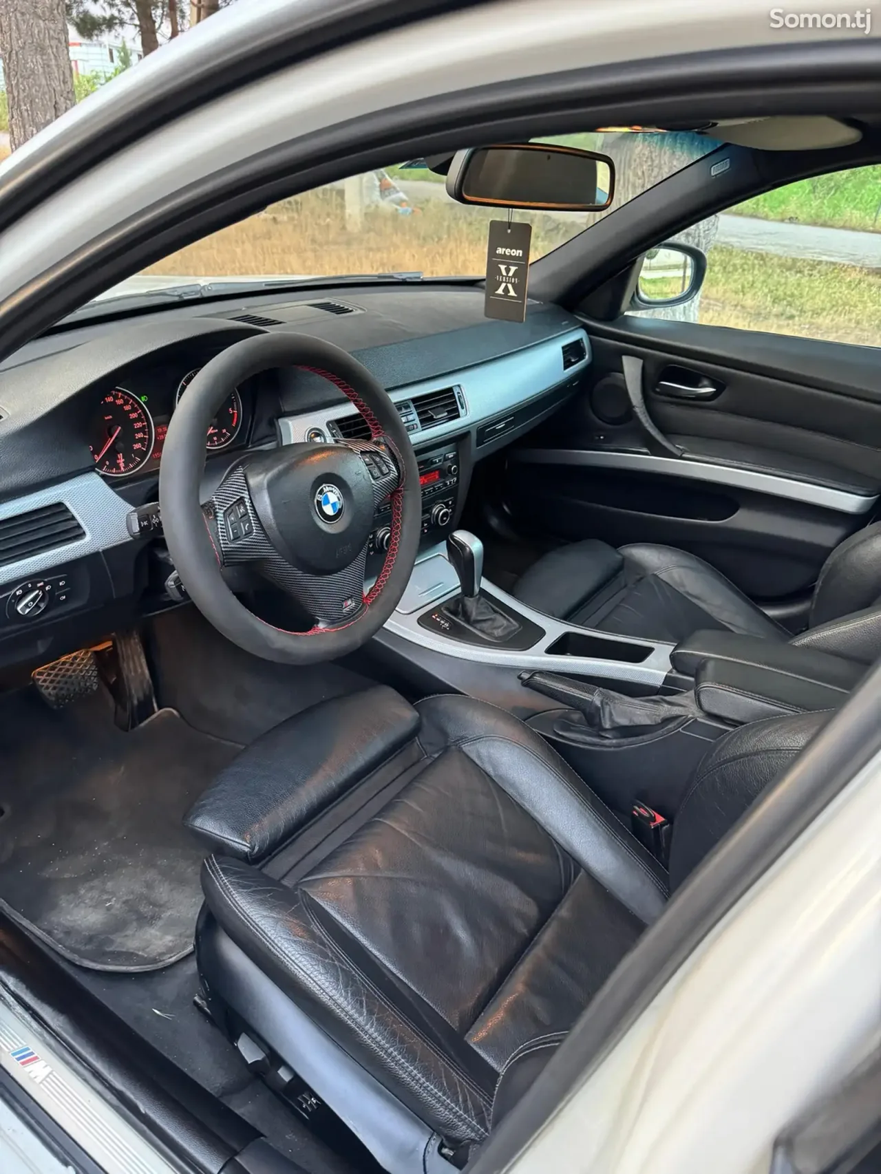 BMW 3 series 2010 · 2.0 AT