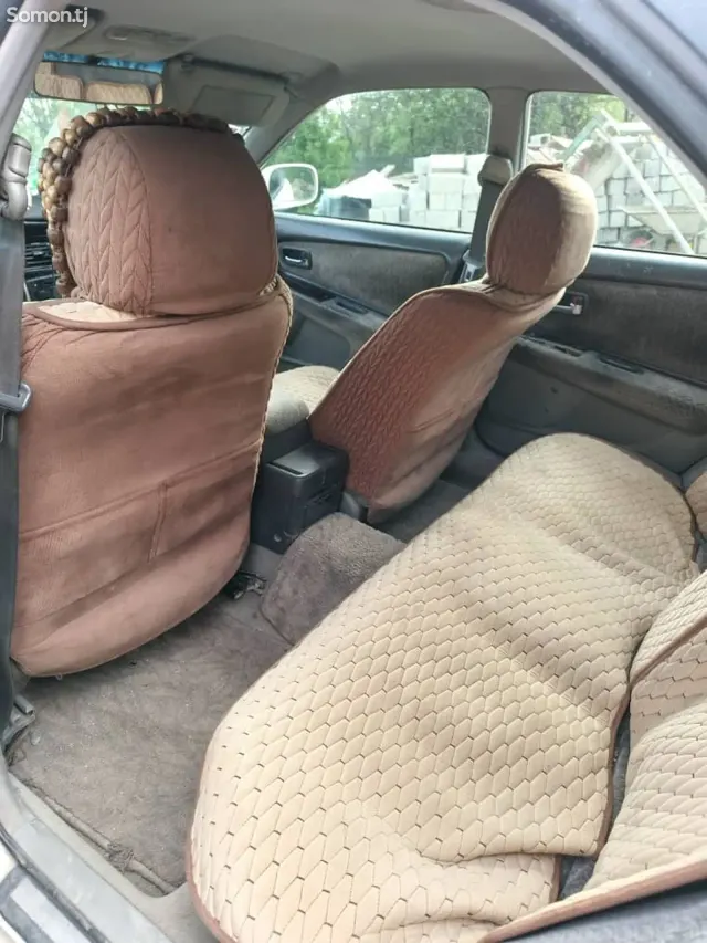 Toyota Mark II 1996 · 2.5 AT