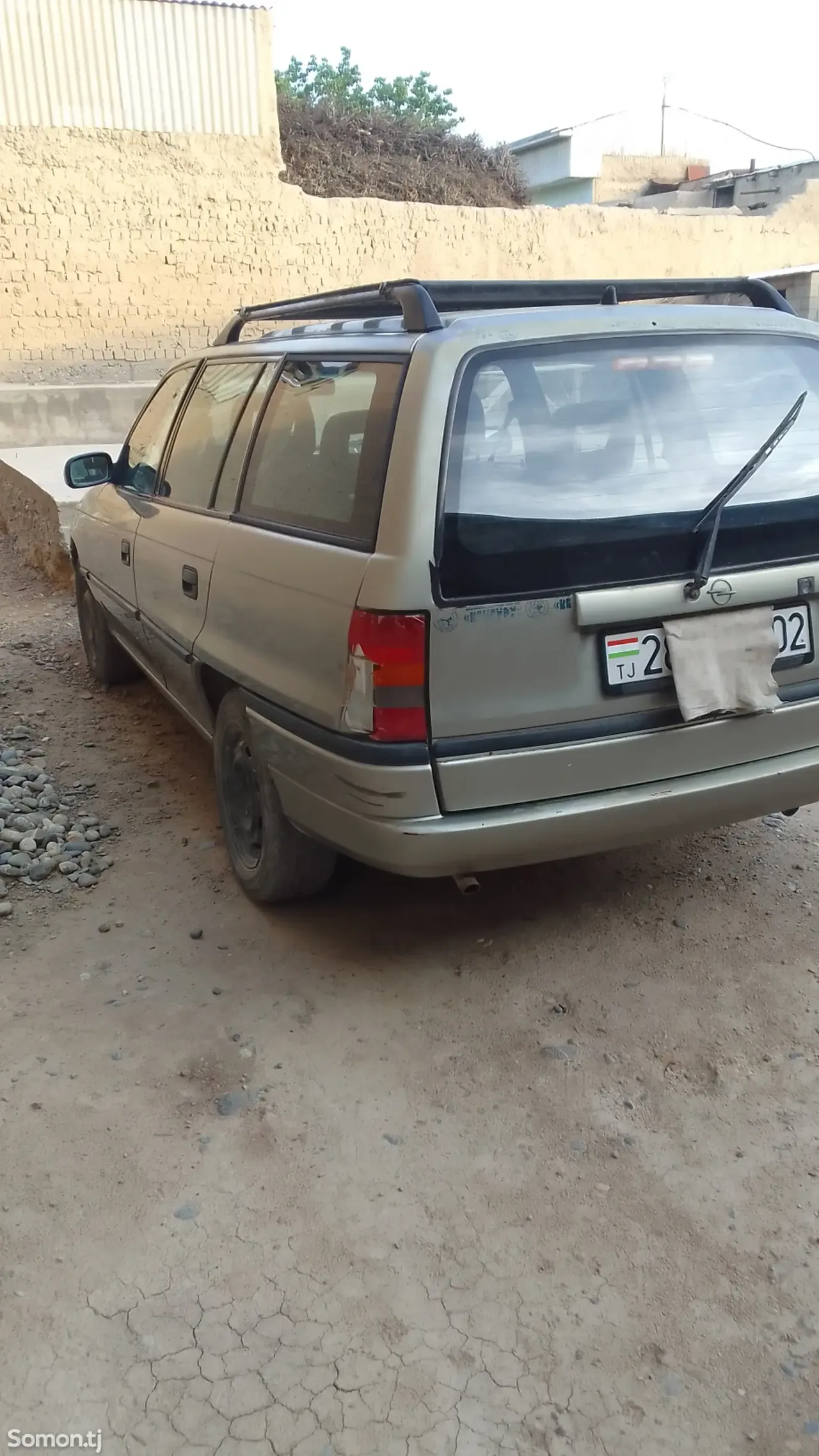 Opel Astra F 1996 · 1.6 MT