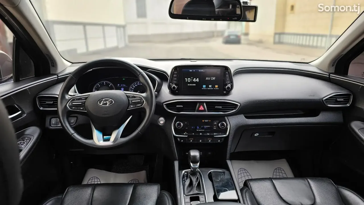 Hyundai Santa Fe 2018 · 2.0 AT