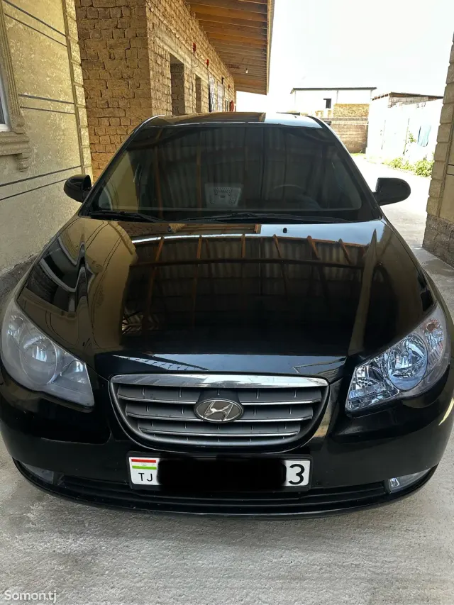Hyundai Avante 2009 · 1.6 AT