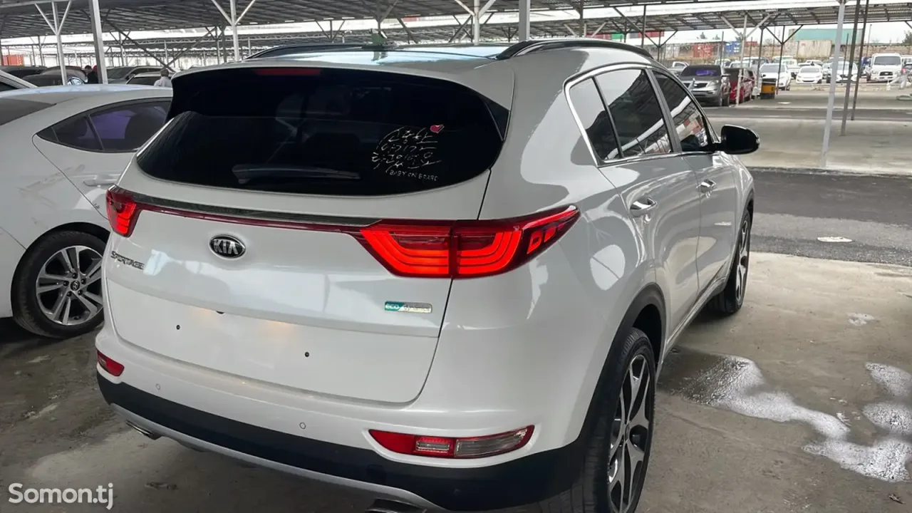 Kia Sportage 2016 · 2.0 AT