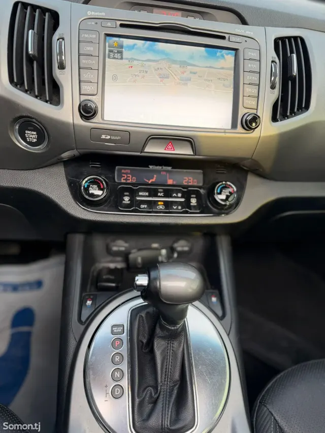 Kia Sportage 2015 · 2.0 AT