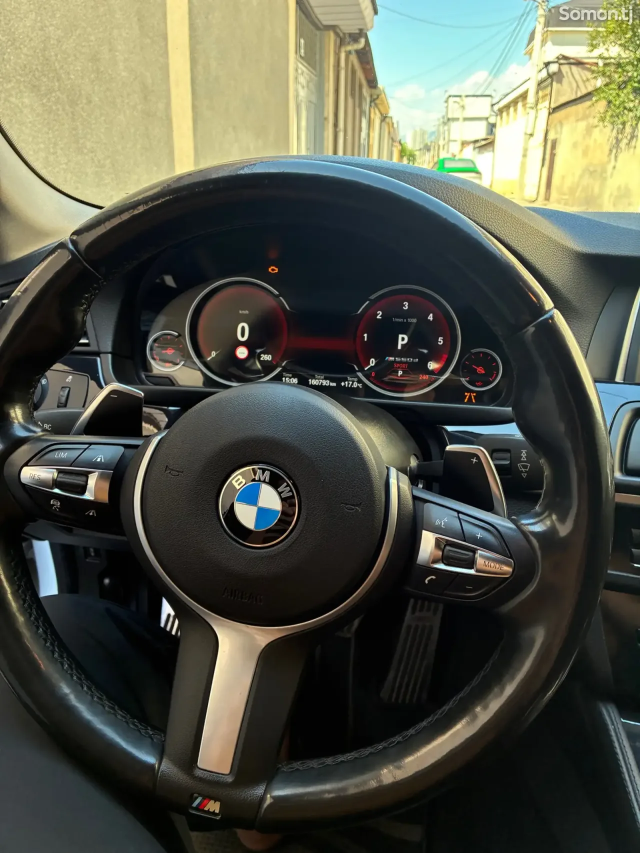 BMW 5 series 2016 · 3.0 AT