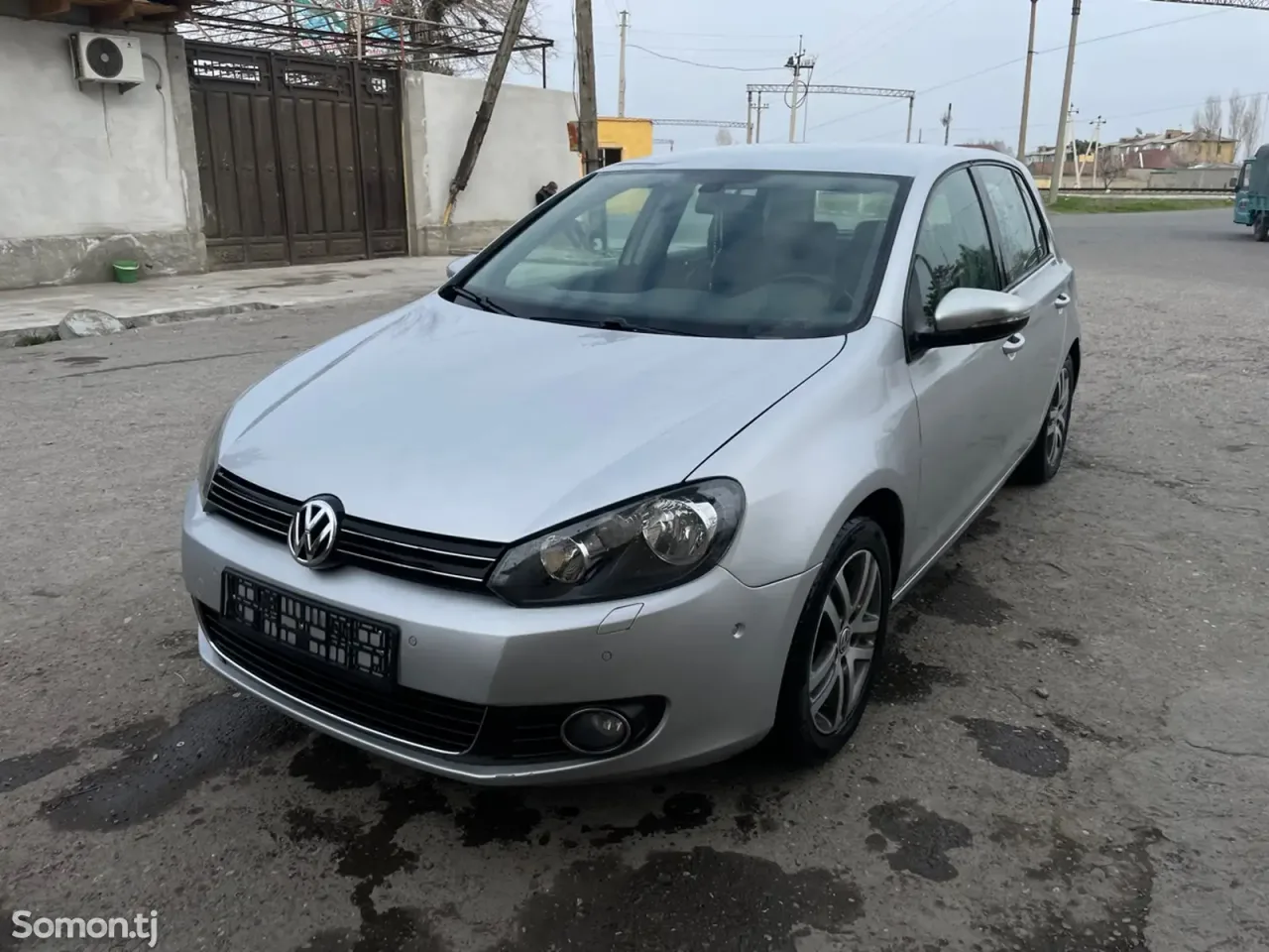 Volkswagen Golf 2011 · 1.6 AT