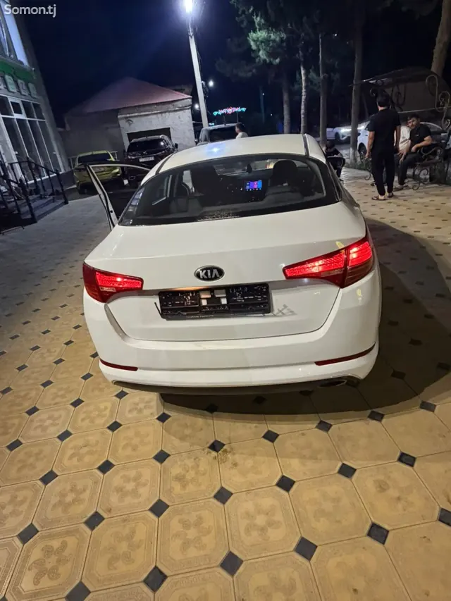Kia K5 2013 · 2.0 AT