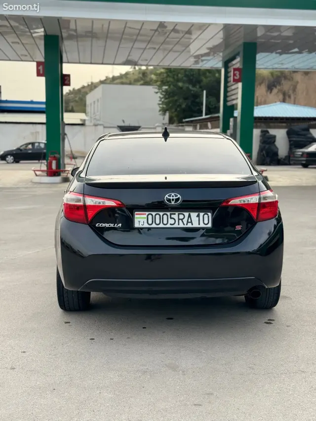 Toyota Corolla 2014 · 1.8 AT
