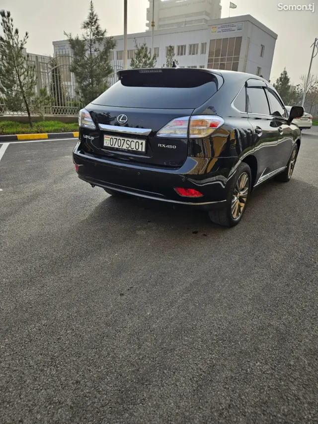 Lexus RX series 2011 · 4.5 AT