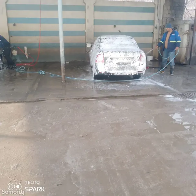 Lada (ВАЗ) Priora 2008 · 1.6 MT
