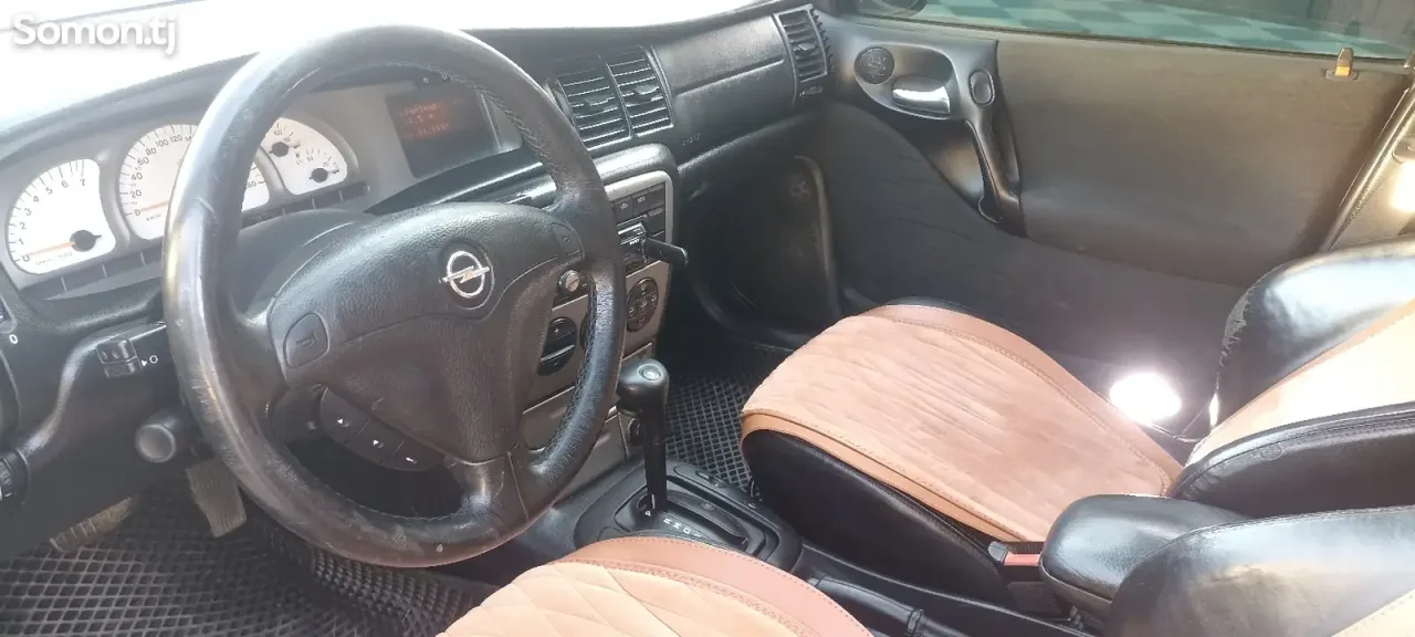 Opel Vectra B 2001 · 1.8 AT