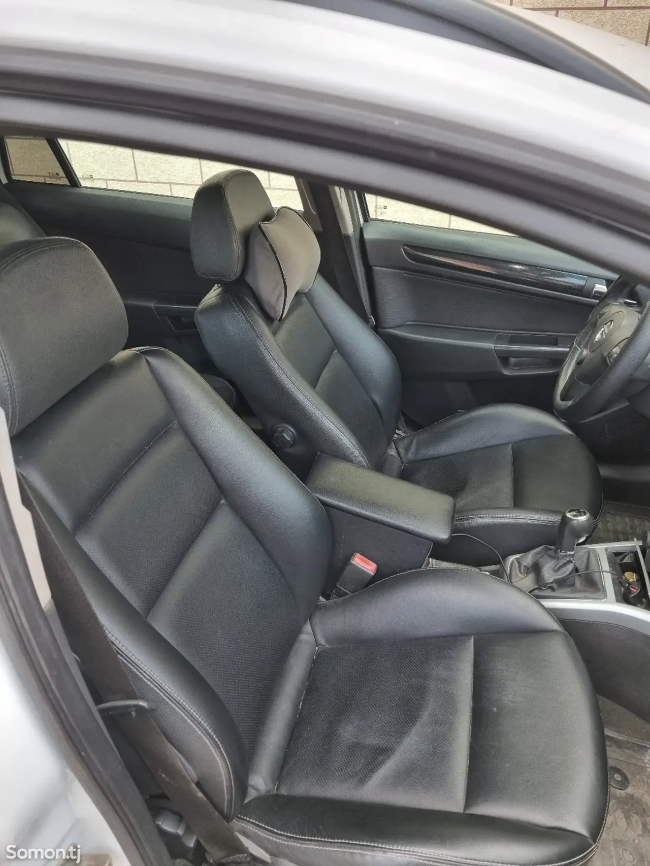 Opel Astra H 2009 · 1.9 MT
