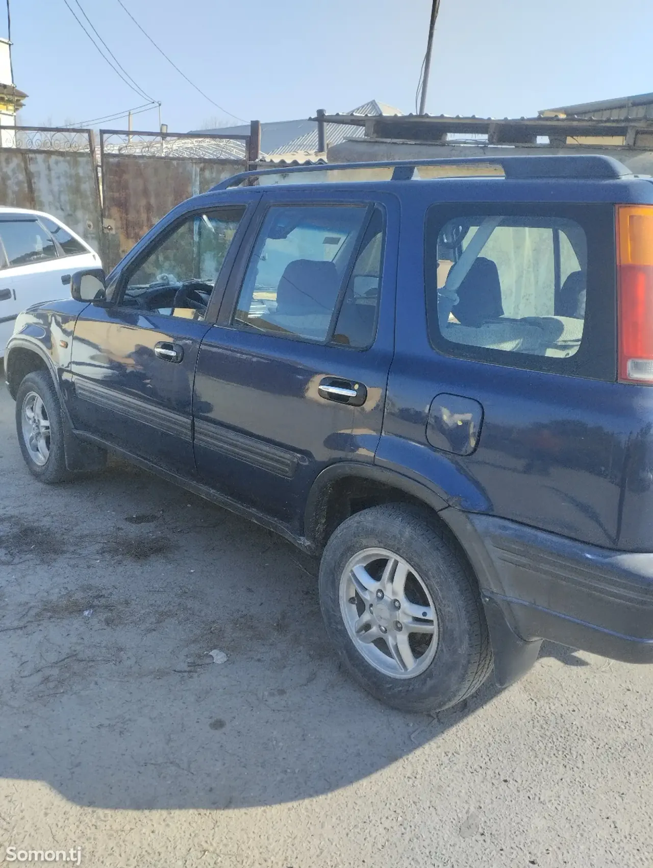 Honda CR-V 1995 · 1.8 MT