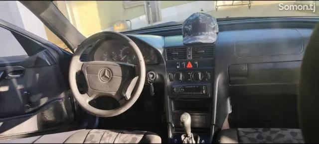 Mercedes-Benz C class 1996 · 2.0 MT